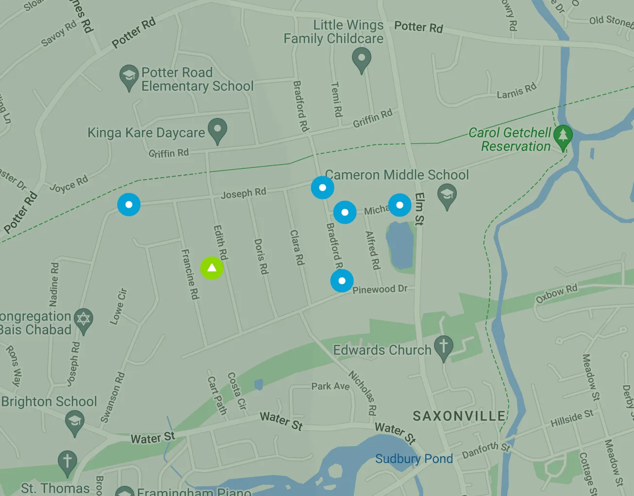 Map showing 1 green triangle and several blue dots around Pinefiled